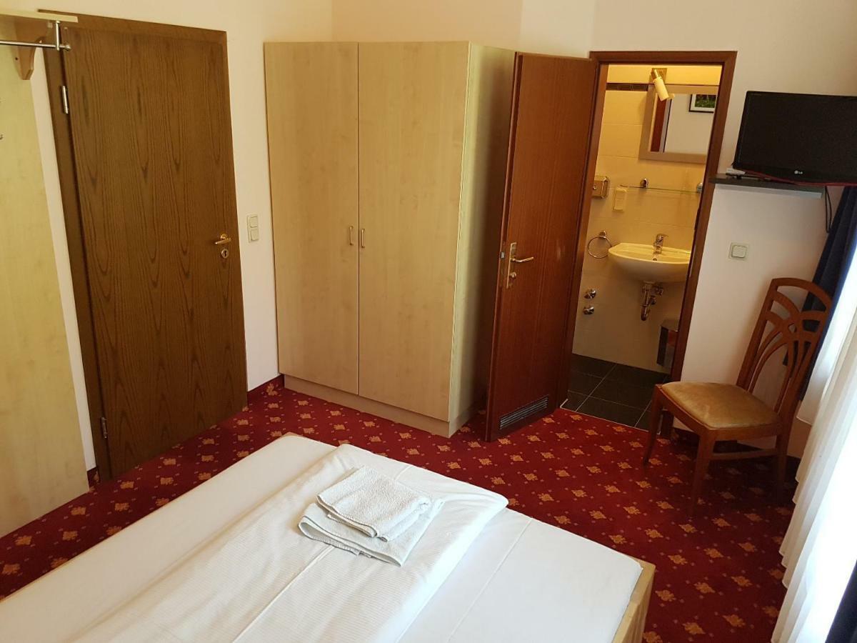Hotel - Restaurant Sophienaue アイゼナハ エクステリア 写真